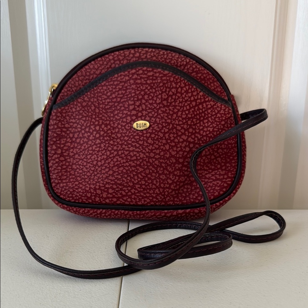 BUSH KANGAROO MOTTOED RED LEATHER CROSSBODY HANDBAG PURSE